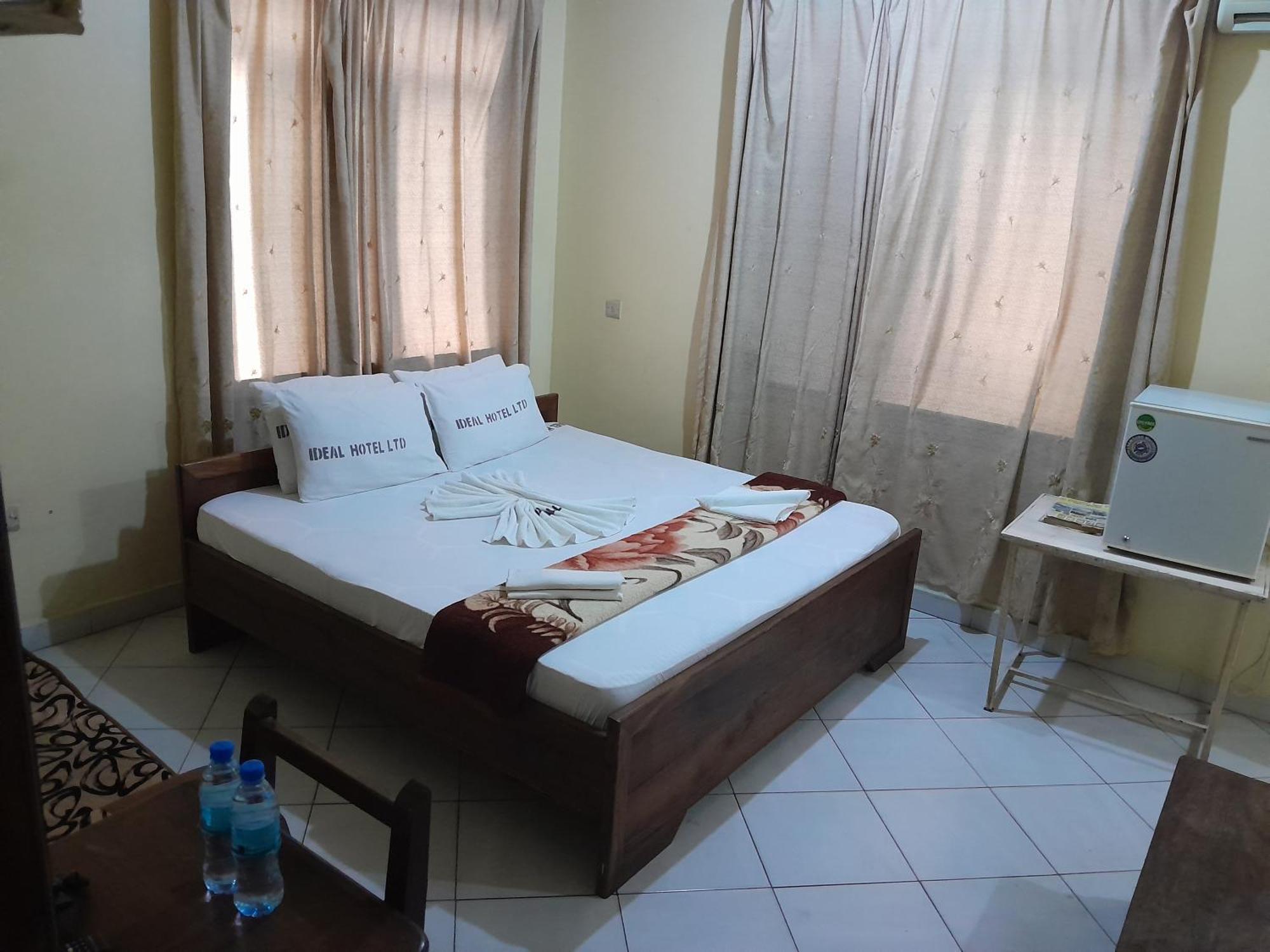 Hotel Ideal ดาร์เอสซาลาม ภายนอก รูปภาพ