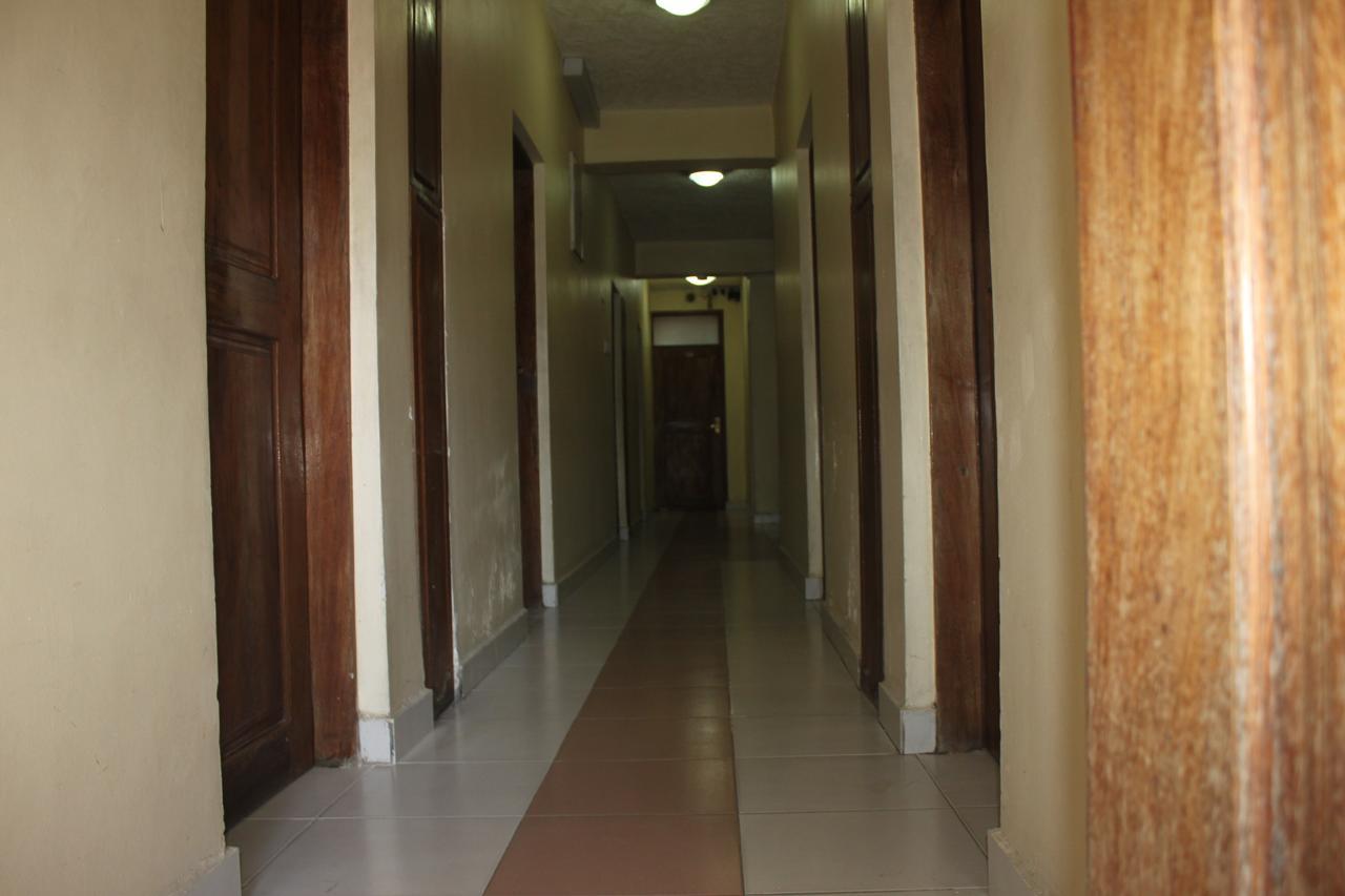 Hotel Ideal ดาร์เอสซาลาม ภายนอก รูปภาพ