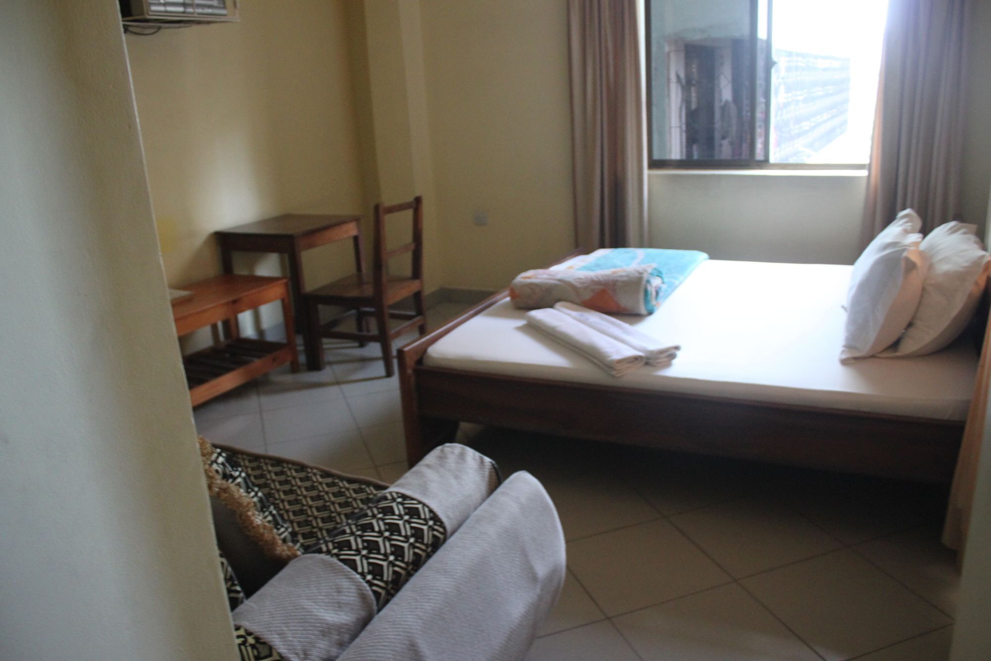 Hotel Ideal ดาร์เอสซาลาม ภายนอก รูปภาพ